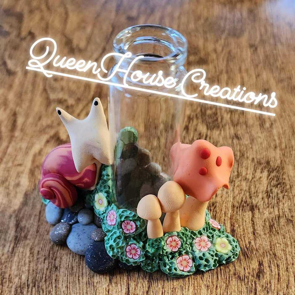 QueenHouse Creations - Mini Glass Bottle Scenes